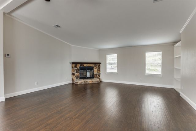 288 Strawberry Lane, Rhome, TX 76078