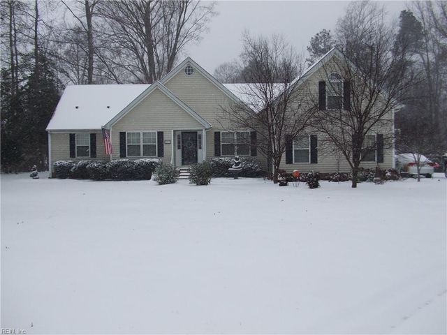 303 Nottingham PL, Smithfield, VA 23430