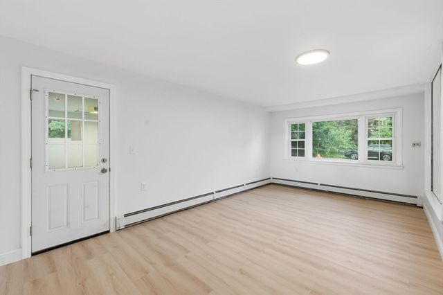 4 Lawrence Rd, Wayland, MA 01778