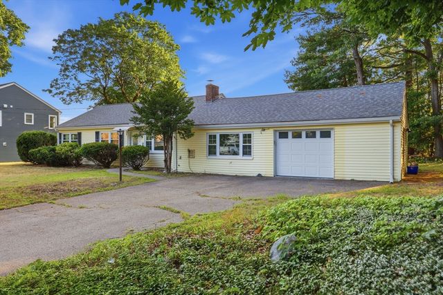 4 Lawrence Rd, Wayland, MA 01778