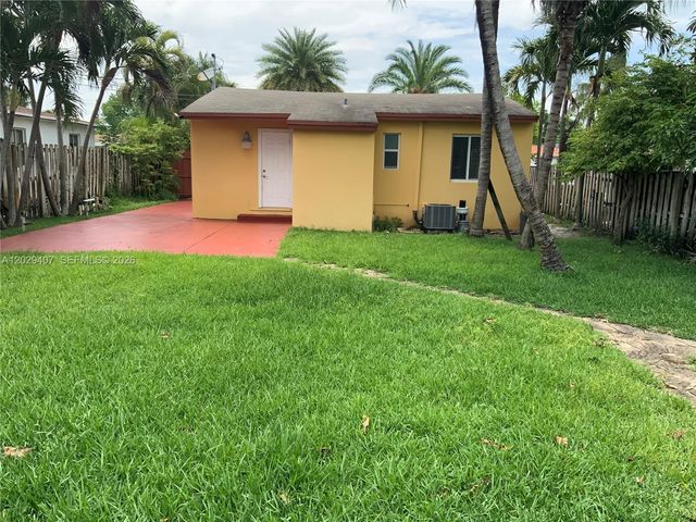 2502 Dewey Street, Hollywood, FL 33020