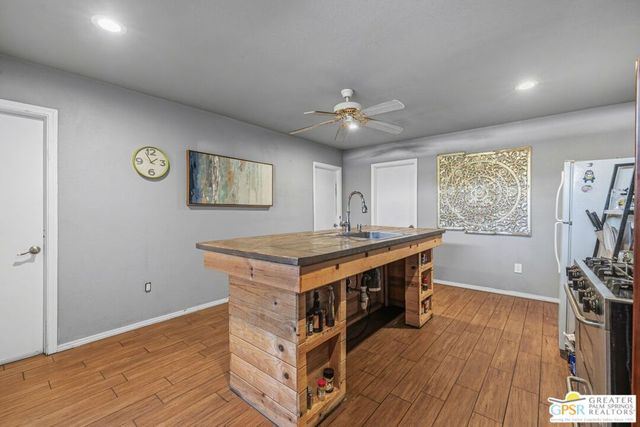 343 W Avenida Cerca, Palm Springs, CA 92262