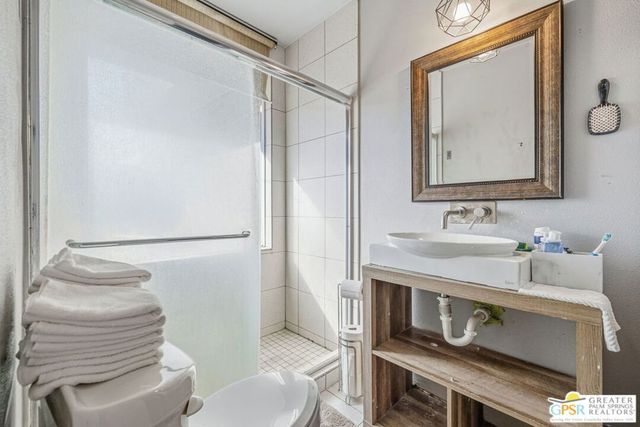 343 W Avenida Cerca, Palm Springs, CA 92262