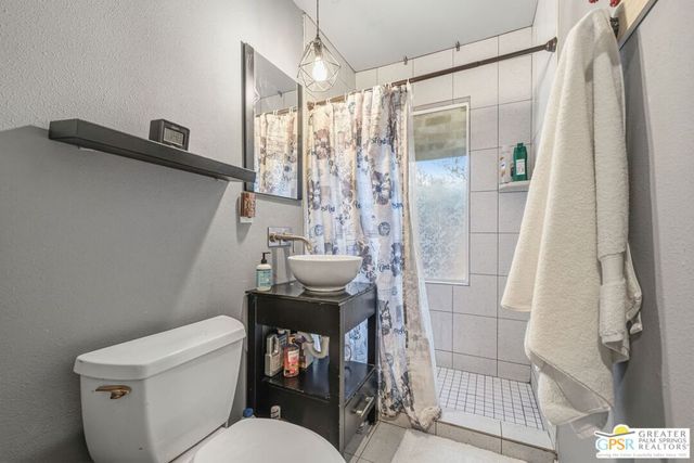 343 W Avenida Cerca, Palm Springs, CA 92262