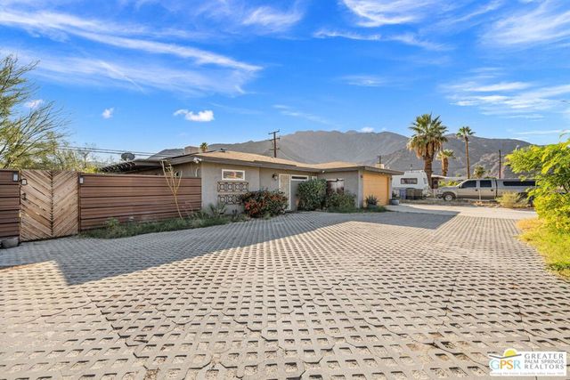 343 W Avenida Cerca, Palm Springs, CA 92262