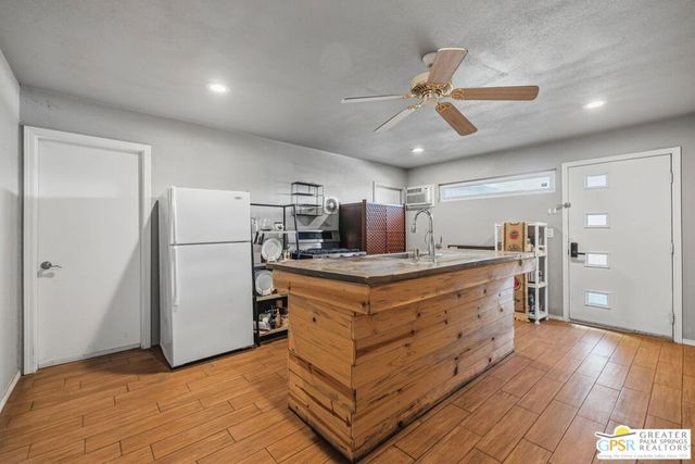 343 W Avenida Cerca, Palm Springs, CA 92262