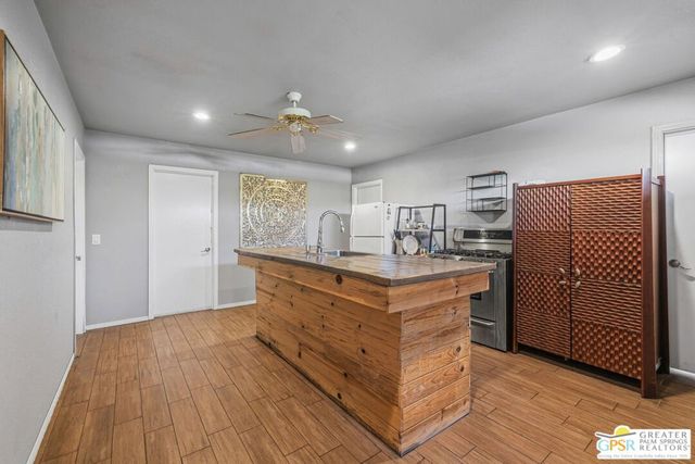 343 W Avenida Cerca, Palm Springs, CA 92262