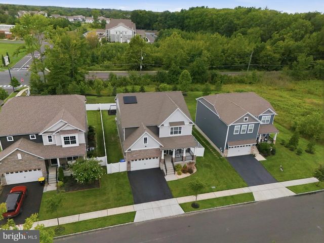 11 WESTMONT DR, Medford, NJ 08055