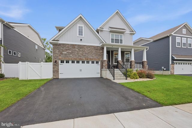 11 WESTMONT DR, Medford, NJ 08055