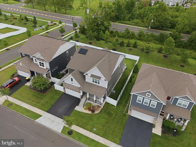 11 WESTMONT DR, Medford, NJ 08055