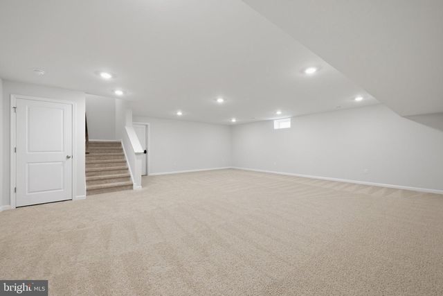 11 WESTMONT DR, Medford, NJ 08055