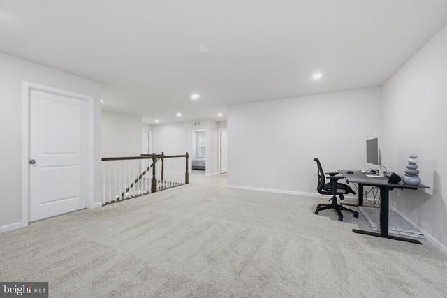 11 WESTMONT DR, Medford, NJ 08055