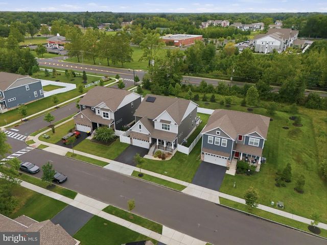 11 WESTMONT DR, Medford, NJ 08055