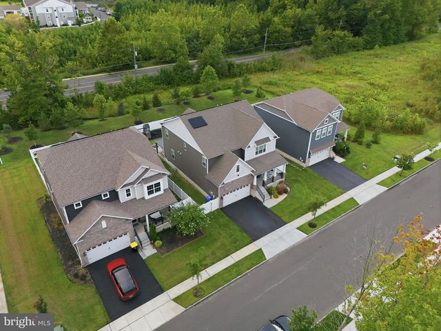 11 WESTMONT DR, Medford, NJ 08055