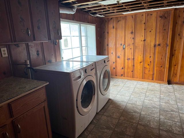 2221 NW Baltimore Cir, Lawton, OK 73505