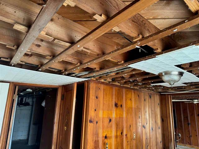 2221 NW Baltimore Cir, Lawton, OK 73505