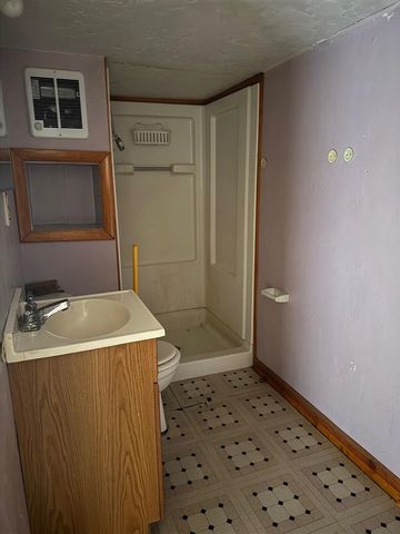 2221 NW Baltimore Cir, Lawton, OK 73505