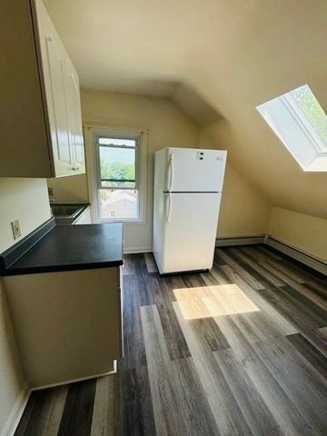 201 oakland Avenue 3, Providence, RI 02908