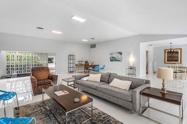 900 Marble Way, Boca Raton, FL 33432