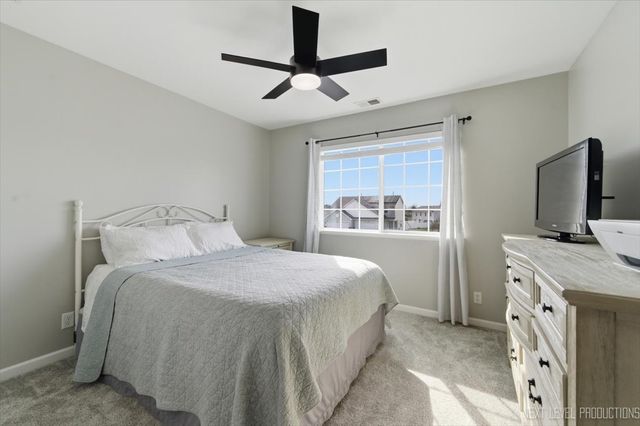 585 Vine Street, Hampshire, IL 60140