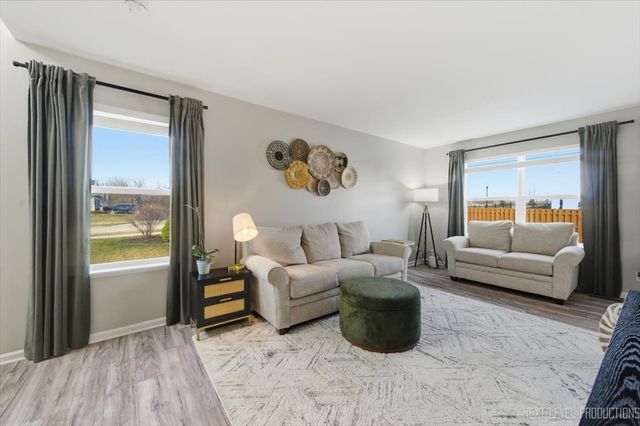 585 Vine Street, Hampshire, IL 60140