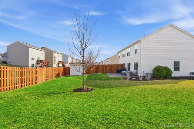 585 Vine Street, Hampshire, IL 60140