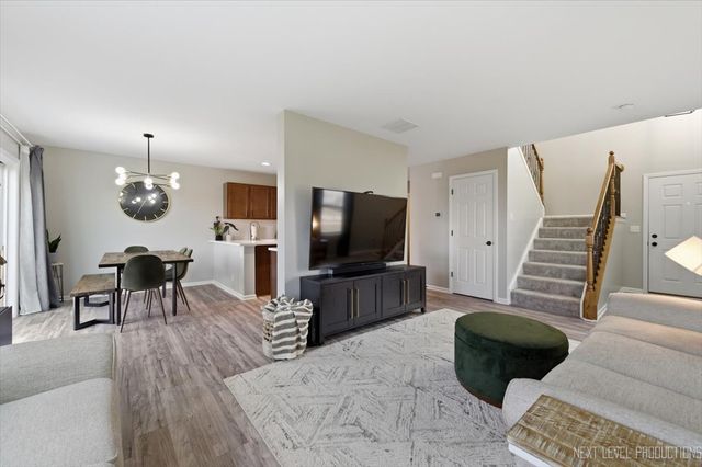 585 Vine Street, Hampshire, IL 60140