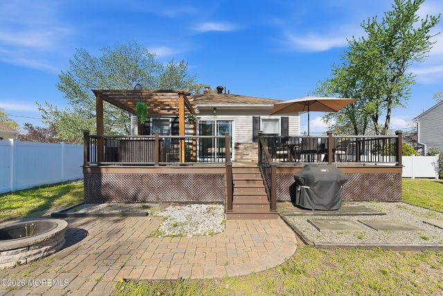 100 Hudson Avenue, Hazlet, NJ 07734