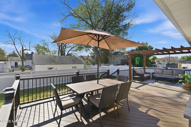 100 Hudson Avenue, Hazlet, NJ 07734