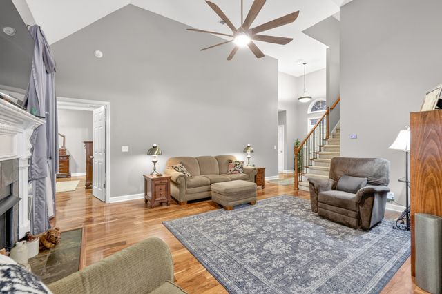1322 Alamo Ave, Murfreesboro, TN 37129