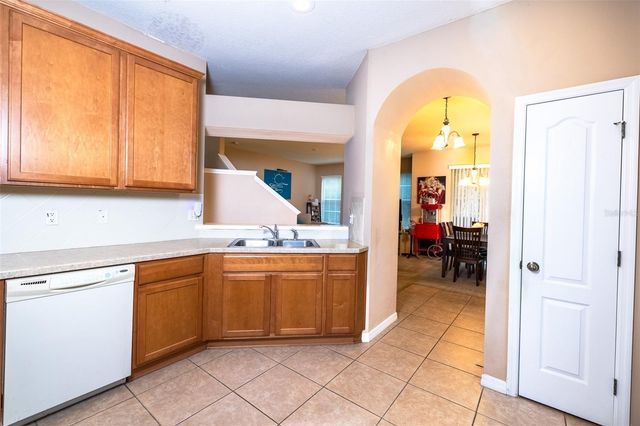 6717 EAGLE FEATHER DRIVE, Riverview, FL 33578