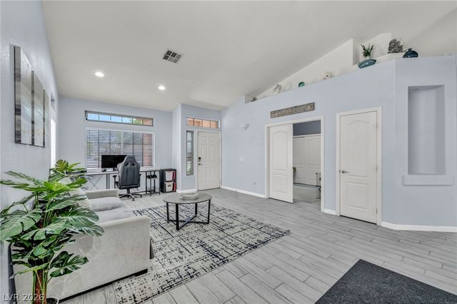5300 Whisper Lake Avenue, Las Vegas, NV 89131
