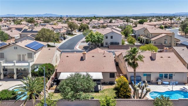 5300 Whisper Lake Avenue, Las Vegas, NV 89131