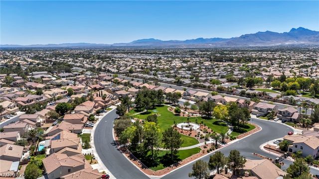5300 Whisper Lake Avenue, Las Vegas, NV 89131