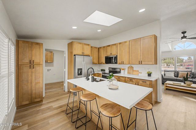 41111 N RABBIT BRUSH Trail, San Tan Valley, AZ 85140