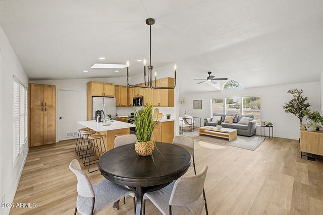 41111 N RABBIT BRUSH Trail, San Tan Valley, AZ 85140