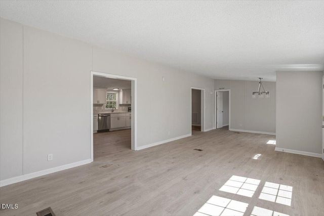 6631 Roundstone Lane, Oxford, NC 27565