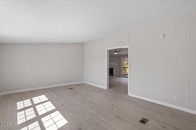 6631 Roundstone Lane, Oxford, NC 27565