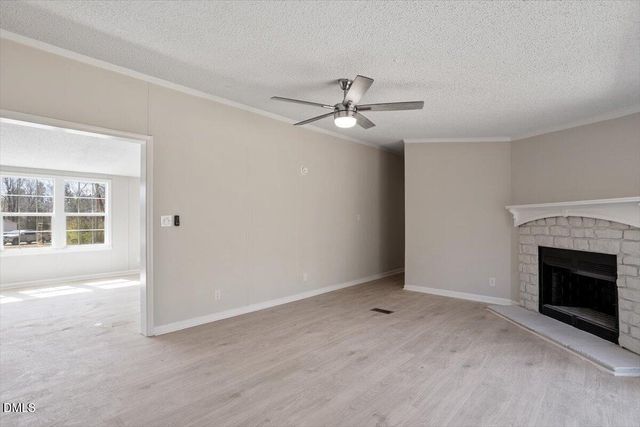 6631 Roundstone Lane, Oxford, NC 27565