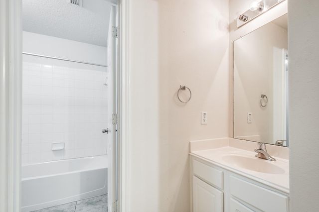 8402 Coleus Lane, Baytown, TX 77521