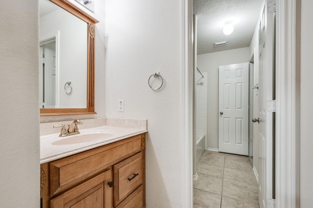 8402 Coleus Lane, Baytown, TX 77521