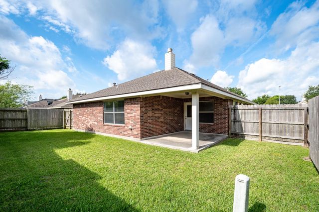 8402 Coleus Lane, Baytown, TX 77521