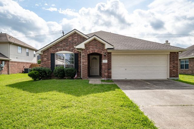 8402 Coleus Lane, Baytown, TX 77521