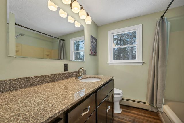 18 Ridgecrest Drive, Hudson, NH 03051