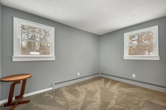 18 Ridgecrest Drive, Hudson, NH 03051