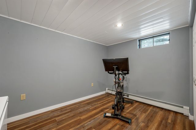 18 Ridgecrest Drive, Hudson, NH 03051