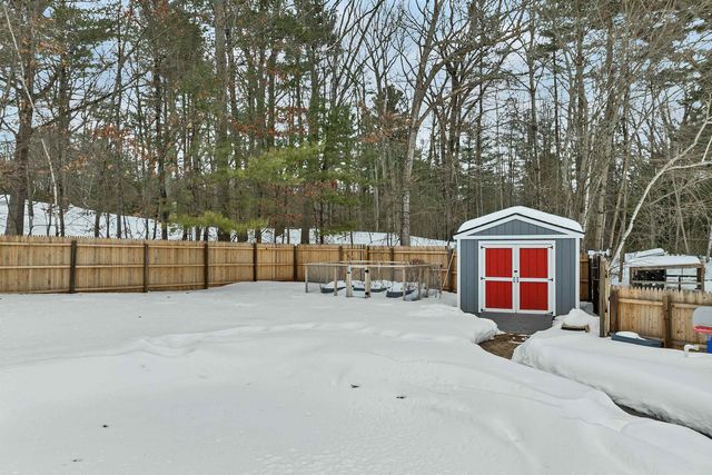 18 Ridgecrest Drive, Hudson, NH 03051