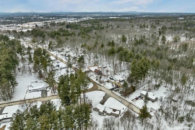 18 Ridgecrest Drive, Hudson, NH 03051