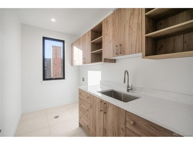 357 S Franklin St, Denver, CO 80209