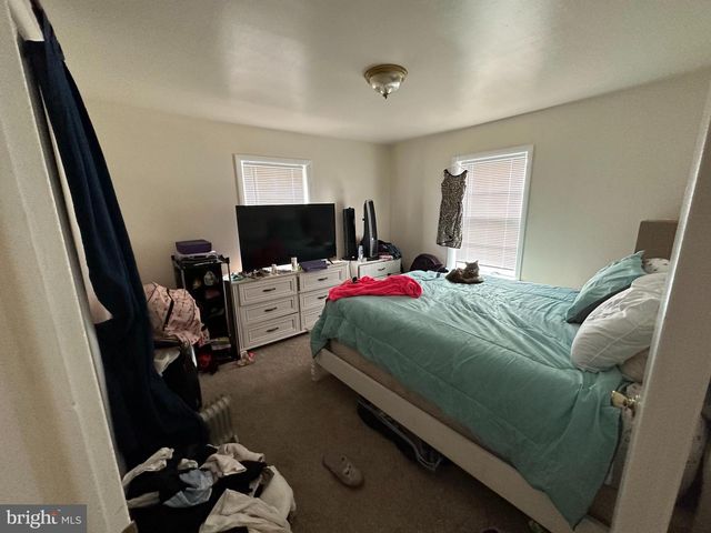 9947 CROSSFIELD RD, Hagerstown, MD 21740